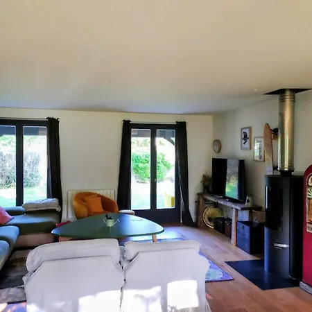 Ferienhaus Maison Paisible En Lisiere De Foret 9 Personnes
